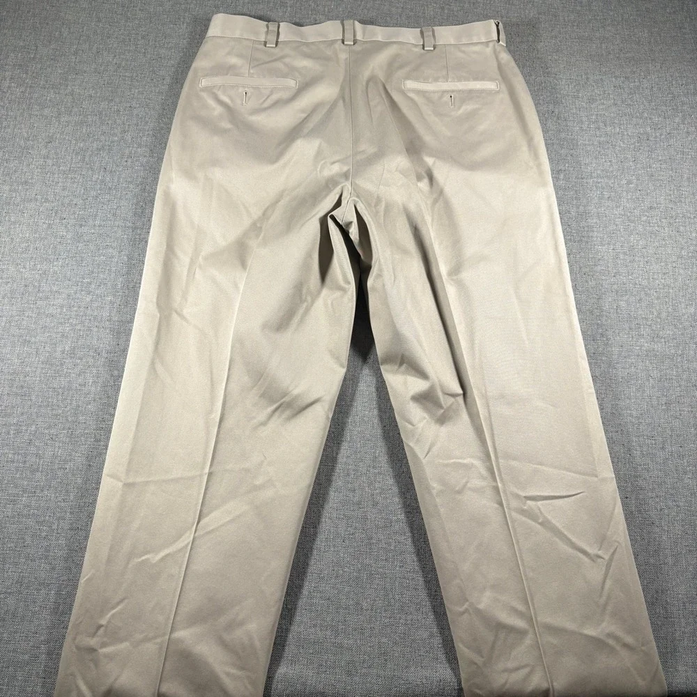 Brooks Brothers Clark Chino Mens 35x30 Beige Lightweight Cuffed Flat Front